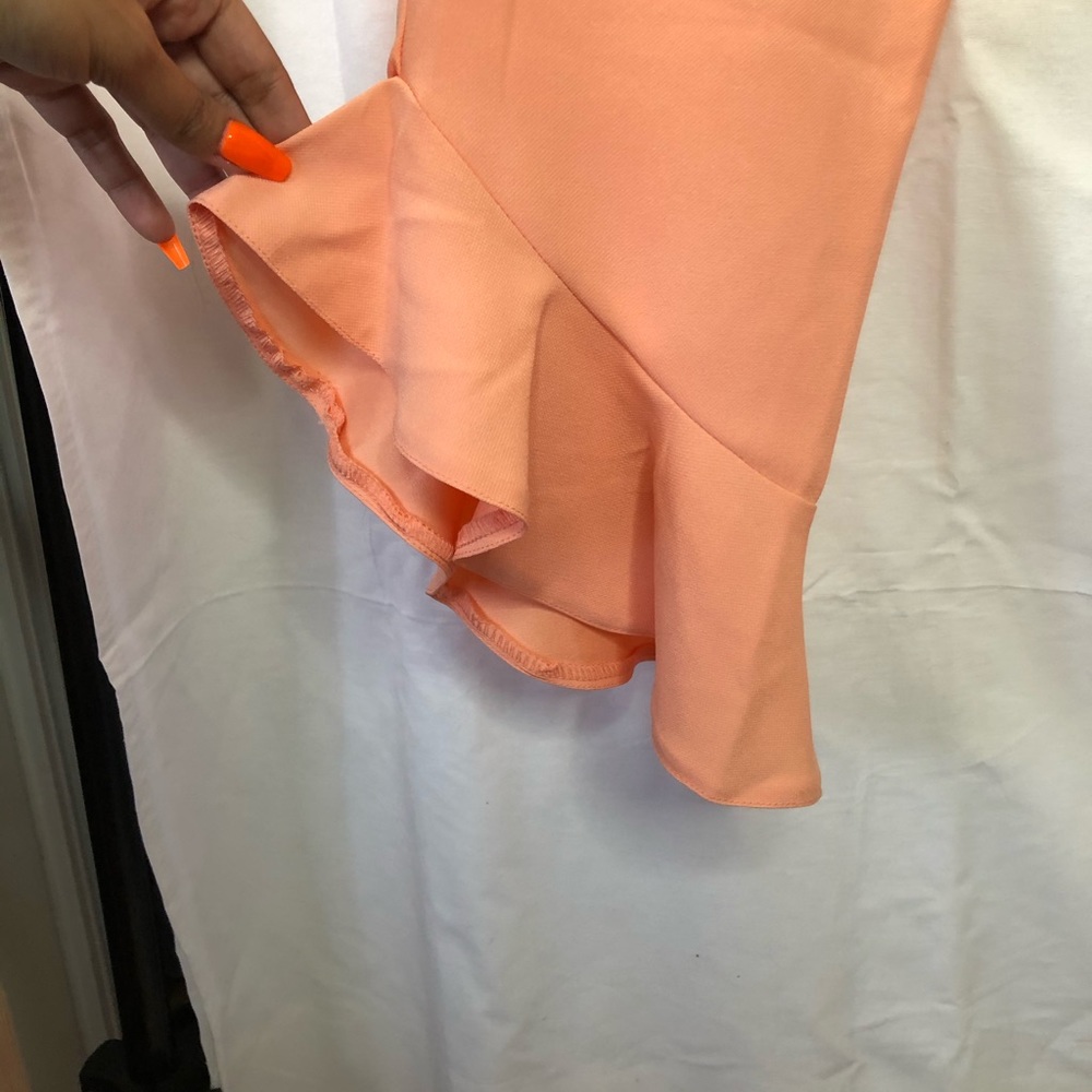 Peach Ruffle Ankled Pants - Picture 3 of 9